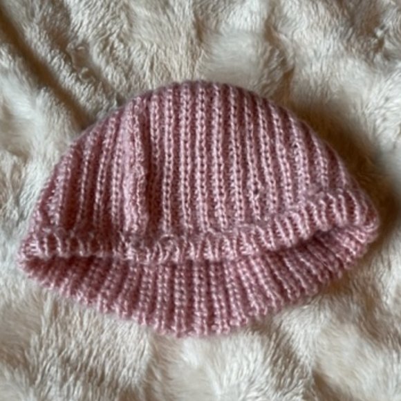 Hand knit Pink Baby hat with Crochet Flowers New - Picture 8 of 9
